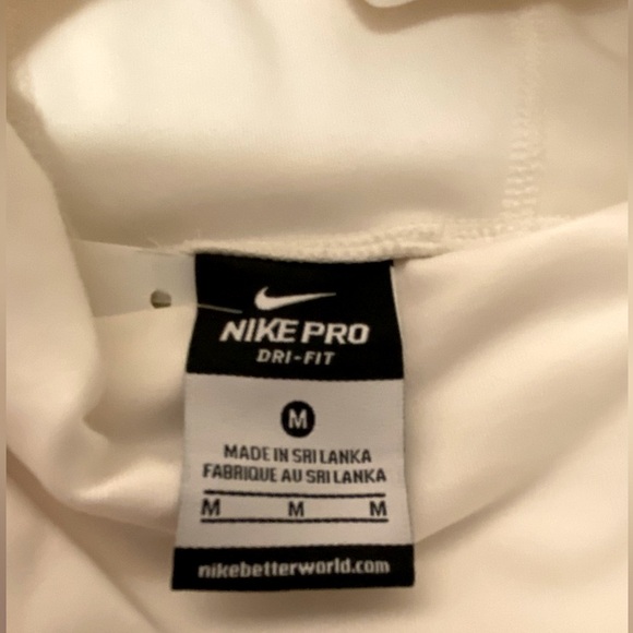 2/$40 Nike Pro Dry Fit Cream Colour Turtleneck Pullover. - Picture 2 of 4